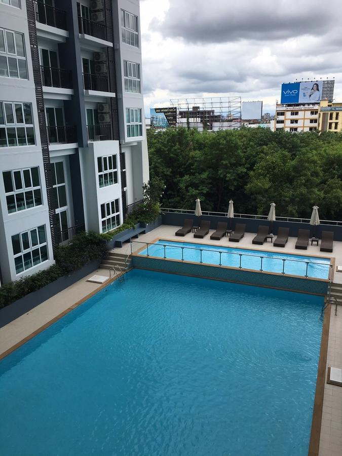 Pool View Room The Prio Chiang Mai Eksteriør billede